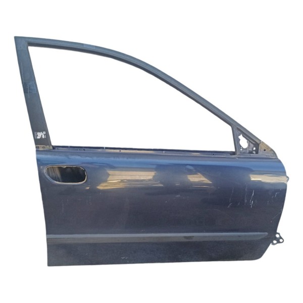 Porta Dianteira Direita Volvo V40 2001 2002 2003 04 Detalhe